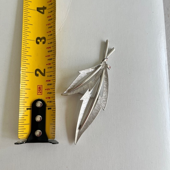 Vintage Triari Silver Brooch Pin - Picture 5 of 6